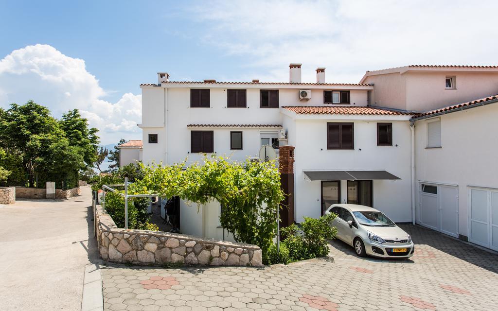 Apartment Kricin Baška Екстериор снимка